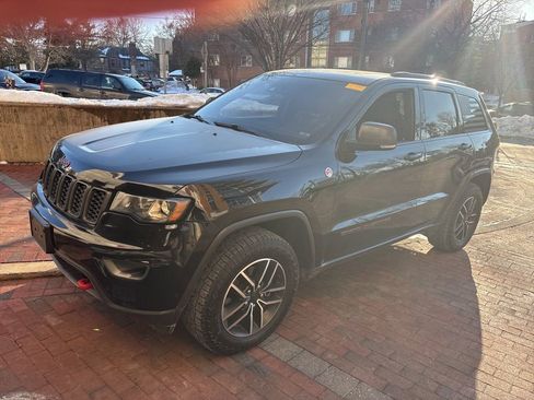 Used 2020 Jeep Grand Cherokee Trailhawk w/ Trailhawk Luxury Group image 7