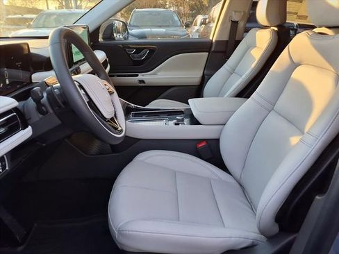 New 2026 Lincoln Aviator 2WD image 7