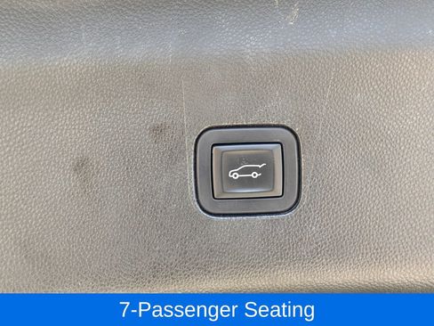 Used 2018 Buick Enclave Essence image 14