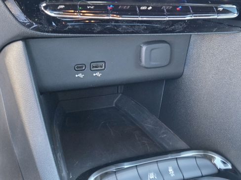 Used 2026 Buick Encore GX Avenir w/ Avenir Convenience Package image 27