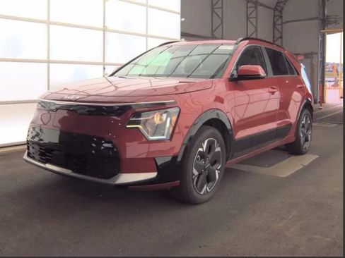 Used 2023 Kia Niro Wind FWD image 1