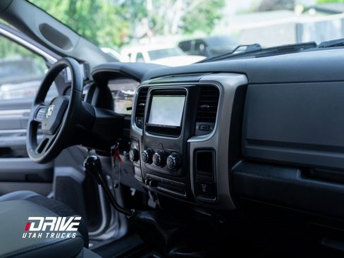 Used 2014 RAM 2500 SLT w/ Cold Weather Group image 19