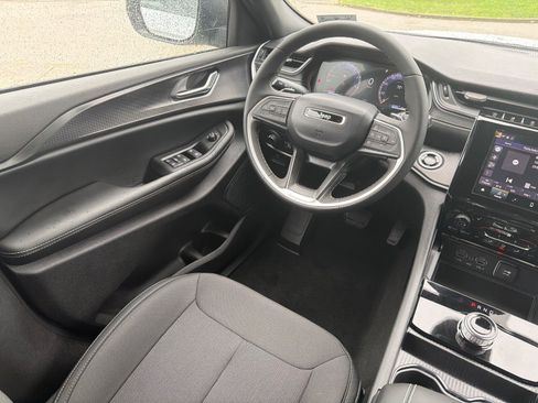 New 2026 Jeep Grand Cherokee L 4WD image 21