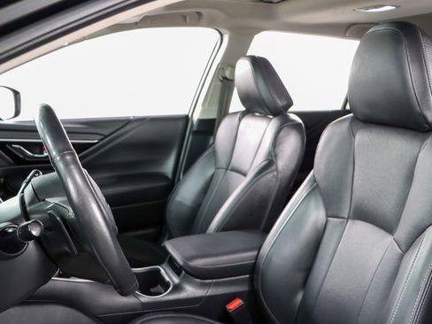 Used 2023 Subaru Outback Limited image 24