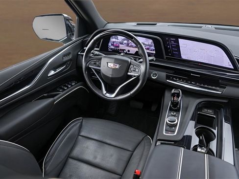 Used 2024 Cadillac Escalade Sport w/ LPO, ONYX Package image 29