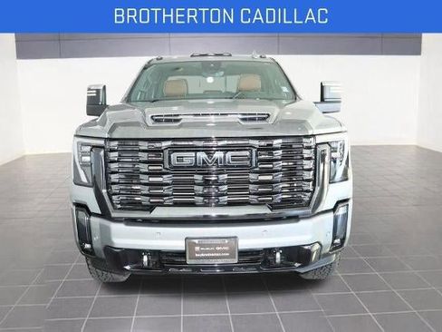 Certified 2024 GMC Sierra 2500 Denali Ultimate w/ Max Trailering Package image 12