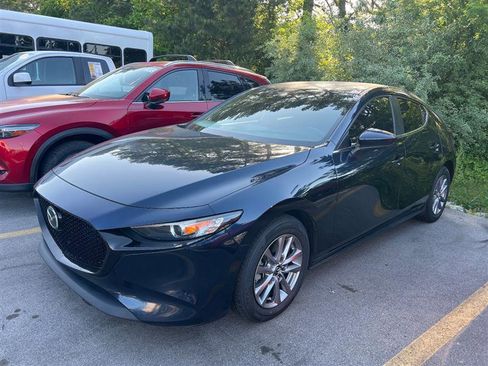 Used 2021 MAZDA MAZDA3 s FWD image 1