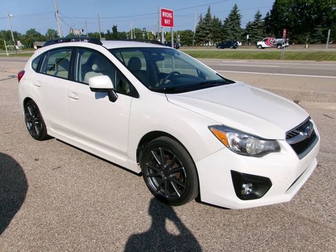 Used 2014 Subaru Impreza 2.0i Sport Premium AWD/4WD image 2