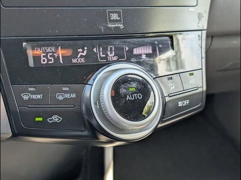 Used 2012 Toyota Prius V Five FWD image 15