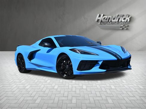 Used 2023 Chevrolet Corvette Stingray Premium Conv w/ Z51 Performance Package RWD image 2