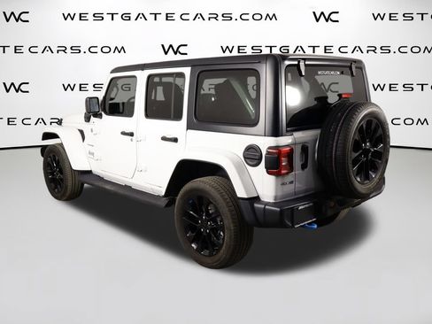 Used 2023 Jeep Wrangler Unlimited Sahara w/ Cold Weather Group AWD/4WD image 47