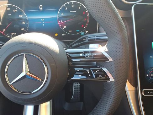 Used 2026 Mercedes-Benz GLC 300 4MATIC image 21