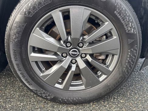 Used 2024 Nissan Pathfinder SV image 43