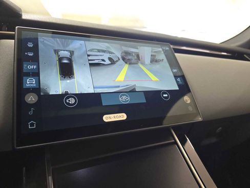 New 2026 Land Rover Range Rover Velar Dynamic SE image 27