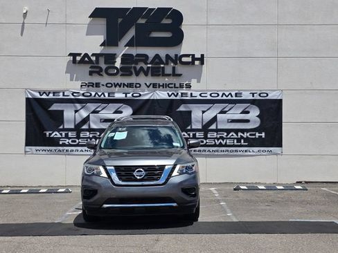 Used 2020 Nissan Pathfinder S FWD image 3
