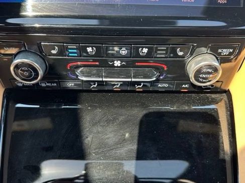 Used 2024 Jeep Grand Cherokee Summit AWD/4WD image 33
