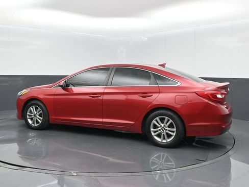 Used 2017 Hyundai Sonata SE FWD image 4