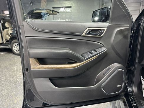 Used 2018 GMC Yukon XL Denali w/ Denali Ultimate Package image 16