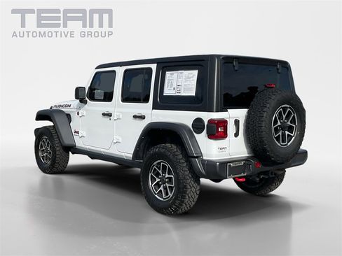 Used 2024 Jeep Wrangler Unlimited Rubicon image 5
