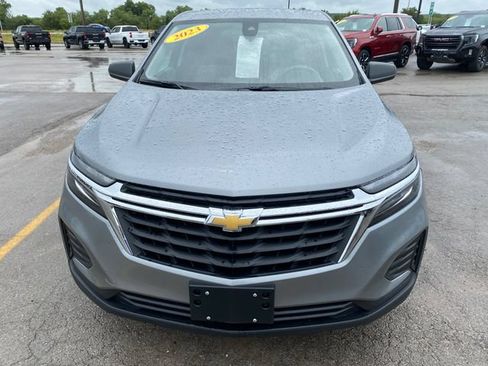 Used 2023 Chevrolet Equinox LS w/ LS Convenience Package FWD image 9