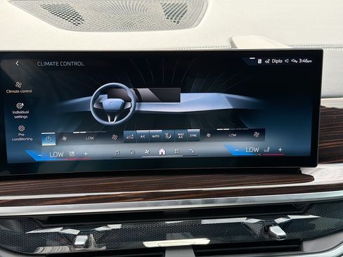 New 2026 BMW X5 xDrive50e AWD/4WD image 34