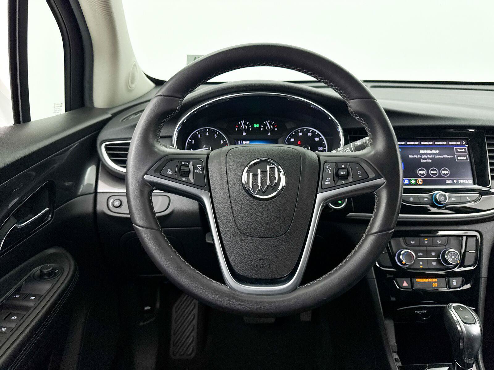 Used 2022 Buick Encore Preferred w/ Safety Package FWD image 3