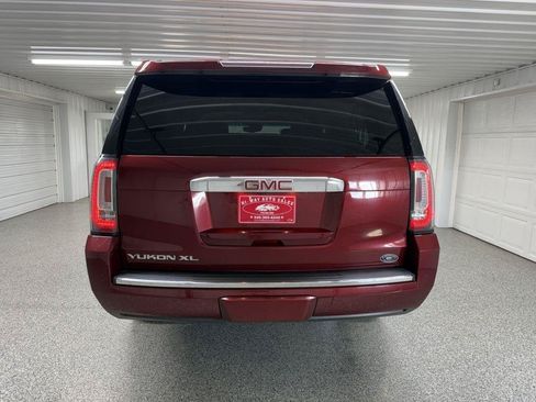 Used 2019 GMC Yukon XL Denali w/ Denali Ultimate Package AWD/4WD image 6