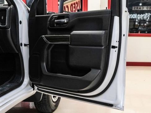 Used 2022 Chevrolet Silverado 3500 LT w/ Convenience Package image 34