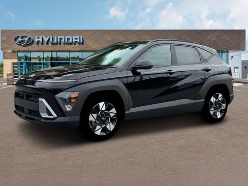 Certified 2025 Hyundai Kona SEL image 2