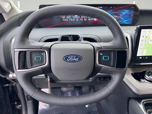 New 2026 Ford Expedition Active image 13