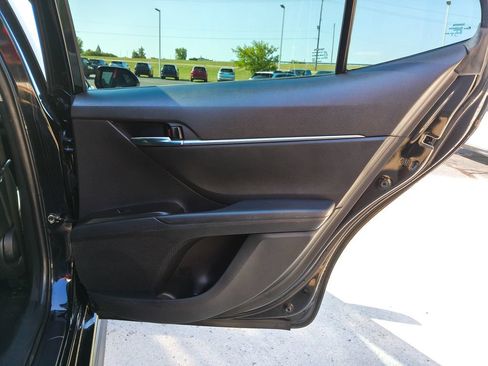 Used 2024 Toyota Camry SE FWD image 19