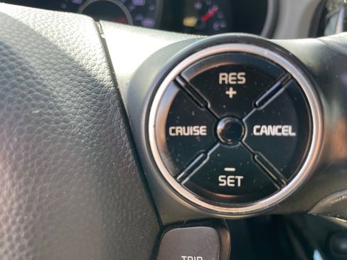 Used 2020 Kia Soul EX image 22