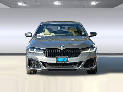 Certified 2023 BMW 530i xDrive w/ Executive Package image 5