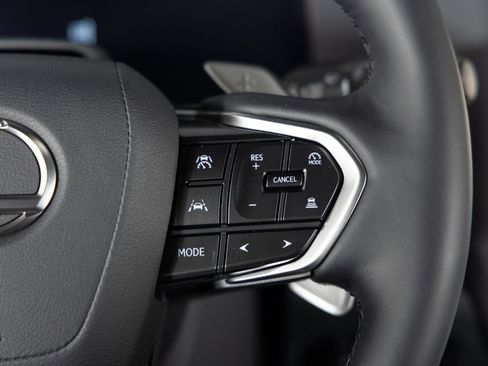 Used 2025 Lexus GX 550 image 25