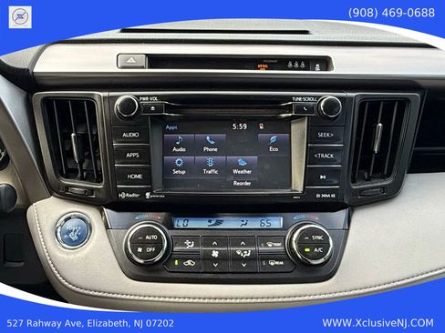 Used 2017 Toyota RAV4 XLE image 15