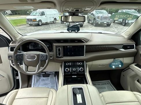 Used 2022 GMC Yukon Denali AWD/4WD image 27