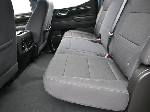 Used 2024 Chevrolet Silverado 1500 LT RWD image 32