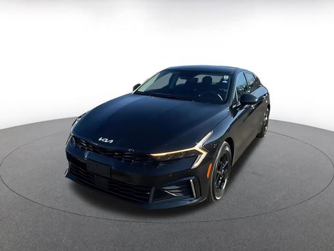 Used 2021 Toyota Camry SE image 7