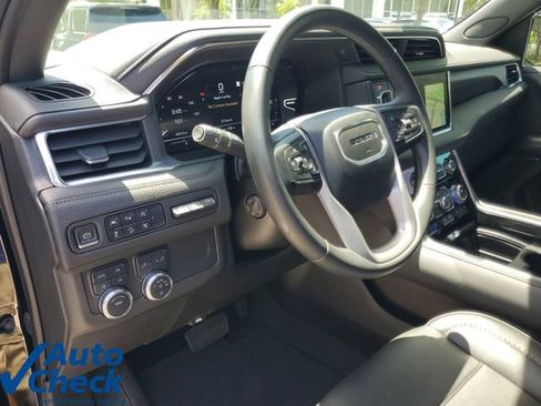 Used 2023 GMC Yukon XL Denali AWD/4WD image 21
