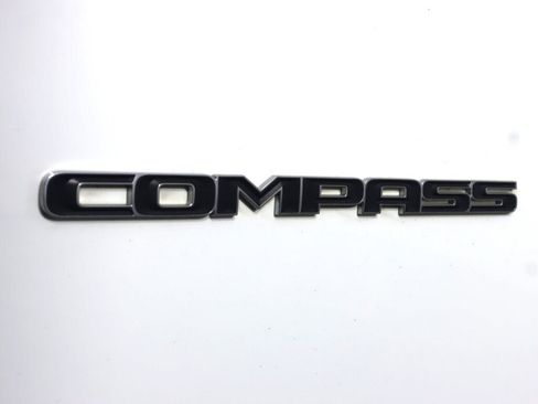 Used 2019 Jeep Compass Limited image 37