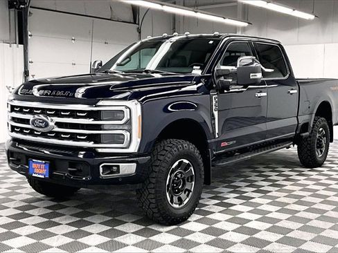 Used 2023 Ford F350 Platinum w/ Tremor Off-Road Package image 10