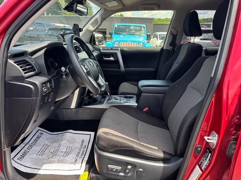 Used 2021 Toyota 4Runner SR5 AWD/4WD image 11