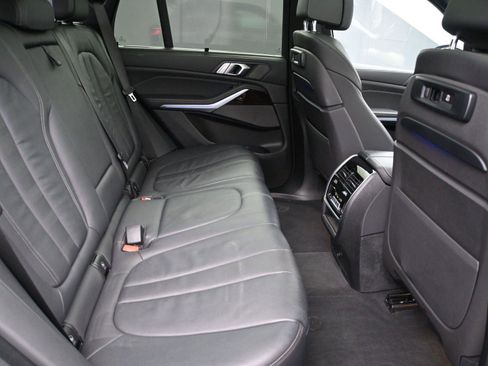 Used 2020 BMW X5 xDrive40i w/ M Sport Package image 22