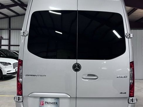 Used 2022 Mercedes-Benz Sprinter 144 Cargo image 5
