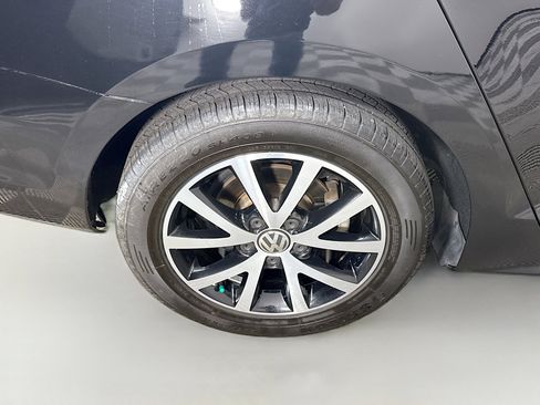 Used 2017 Volkswagen Jetta SE image 33