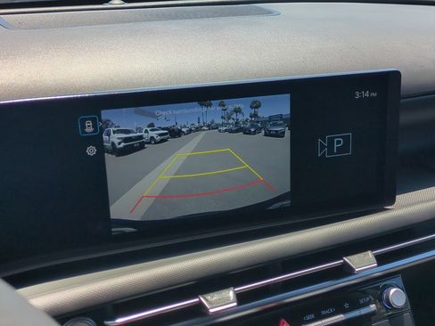Used 2025 Hyundai Tucson SEL FWD image 14