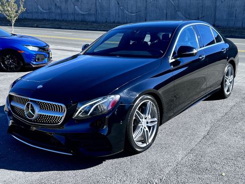 Used 2017 Mercedes-Benz E 300 w/ Premium 1 Package image 10