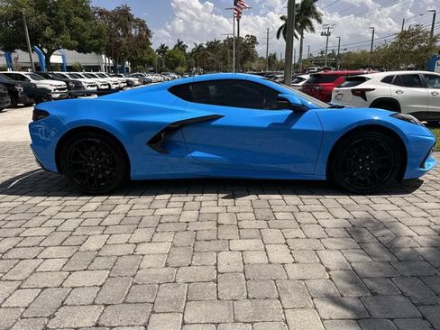 Used 2025 Chevrolet Corvette Stingray Preferred Cpe w/ 2LT RWD image 14