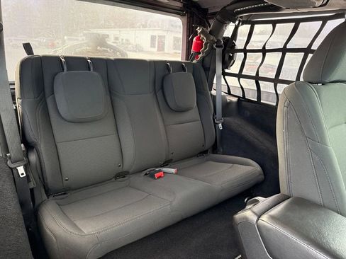 Used 2021 Jeep Wrangler Sport image 19