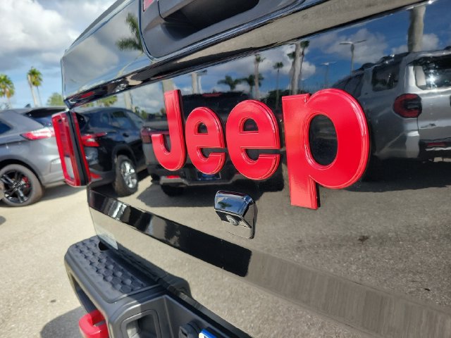 Used 2020 Jeep Gladiator Sport w/ Quick Order Package 24S AWD/4WD image 7